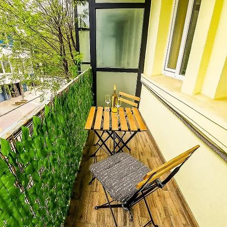 דירה Seaside Estate - Cozy And Romantic - Public Parking Nearby וארנה